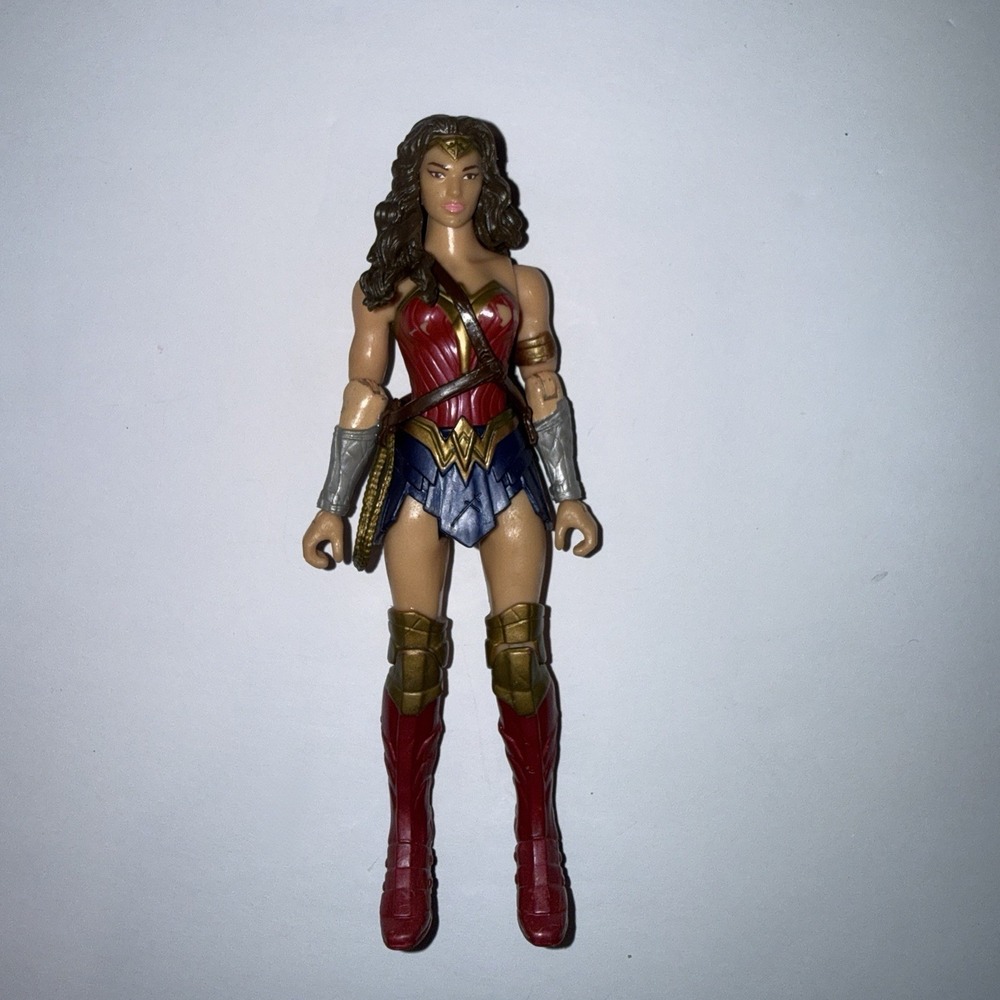 2016 Mattel Wonder Woman Action Figure DC Comics